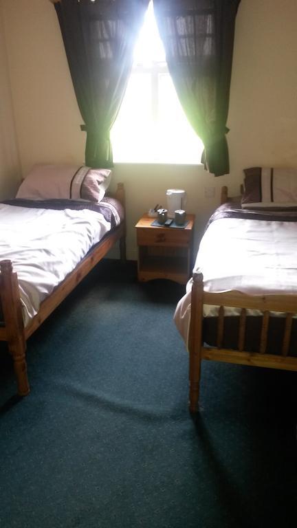 Hôtel The Friar Tucks à Gloucester Chambre photo