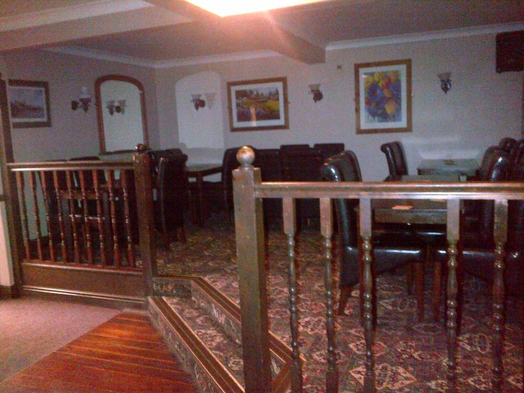 Hôtel The Friar Tucks à Gloucester Extérieur photo