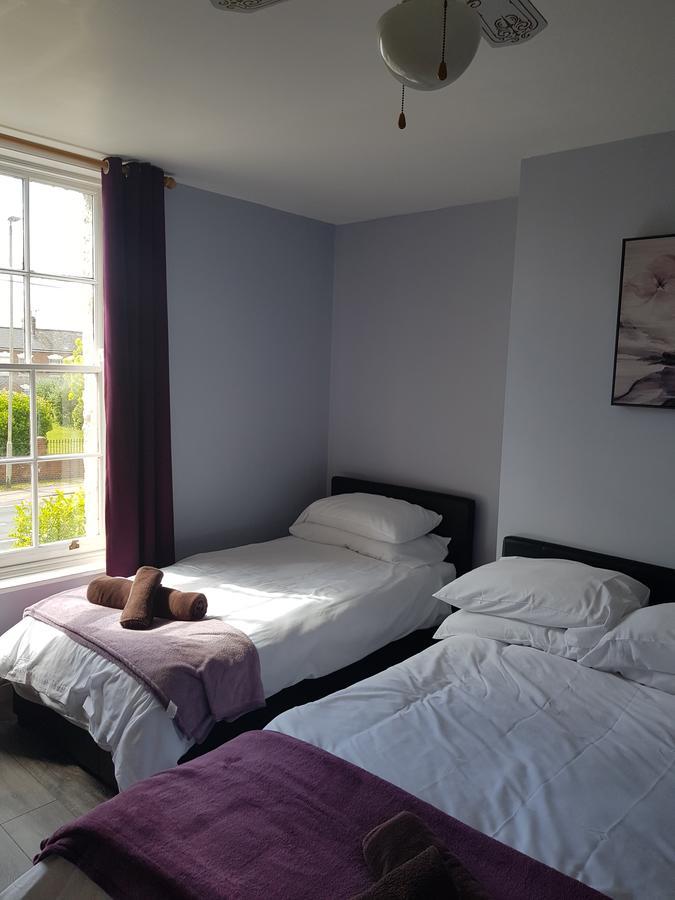 Hôtel The Friar Tucks à Gloucester Extérieur photo
