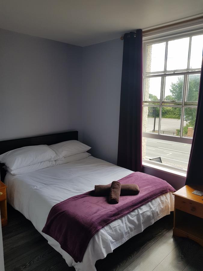 Hôtel The Friar Tucks à Gloucester Extérieur photo